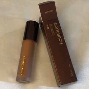Hourglass Veil Retouching Fluid Shade Almond 3.2ml NIB Full Size